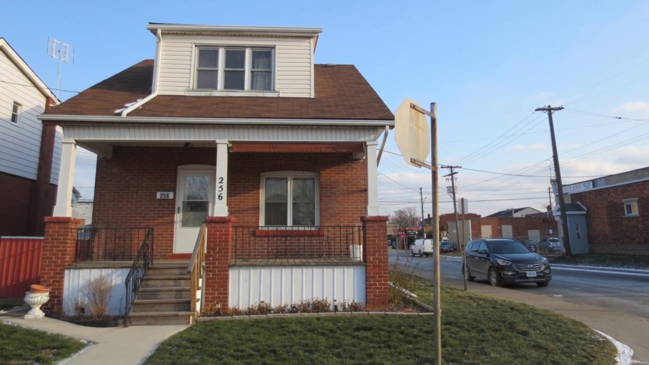 256 Grosvenor Ave N Hamilton ON 3 Bedroom Detached House For Sale Crown
