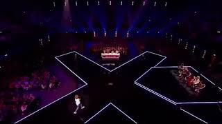AMAZING Whitney Houston Audition Has Other Contestants In FEAR!