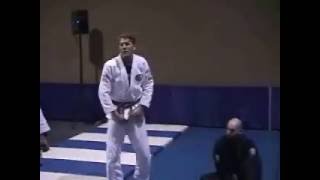 Pedro Sauer: Applying Self Defense from Choke, Shoulder Grab and Bear Hug
