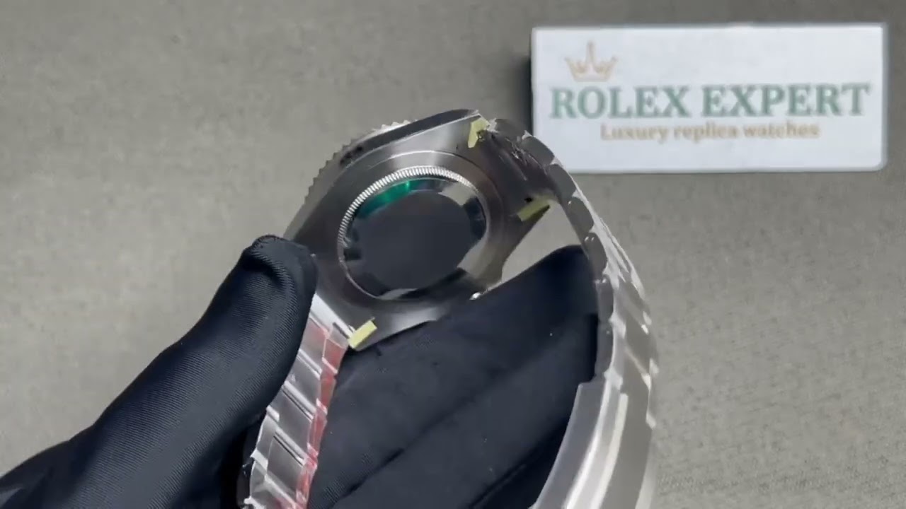 Superclone Rolex GMT-Master II 126729VTNR Oyster “Absinthe”