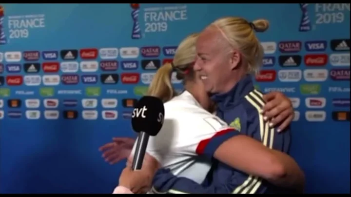 Lindsey Horan (USWNT) & Caroline Seger (SWEWNT)