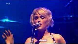 Judy - The Pipettes (live at Rocknacht)