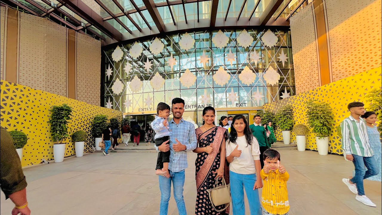 फस्ट टाईम मॅाल with ￼बायको (पुणे) @Machukhedkar72  #vlog #youtube 