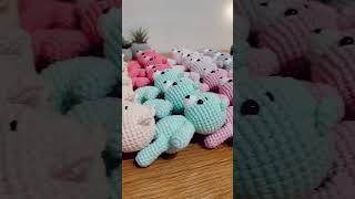 В'язані ведмедики Амігурумі. Crochet Amigurumi bears