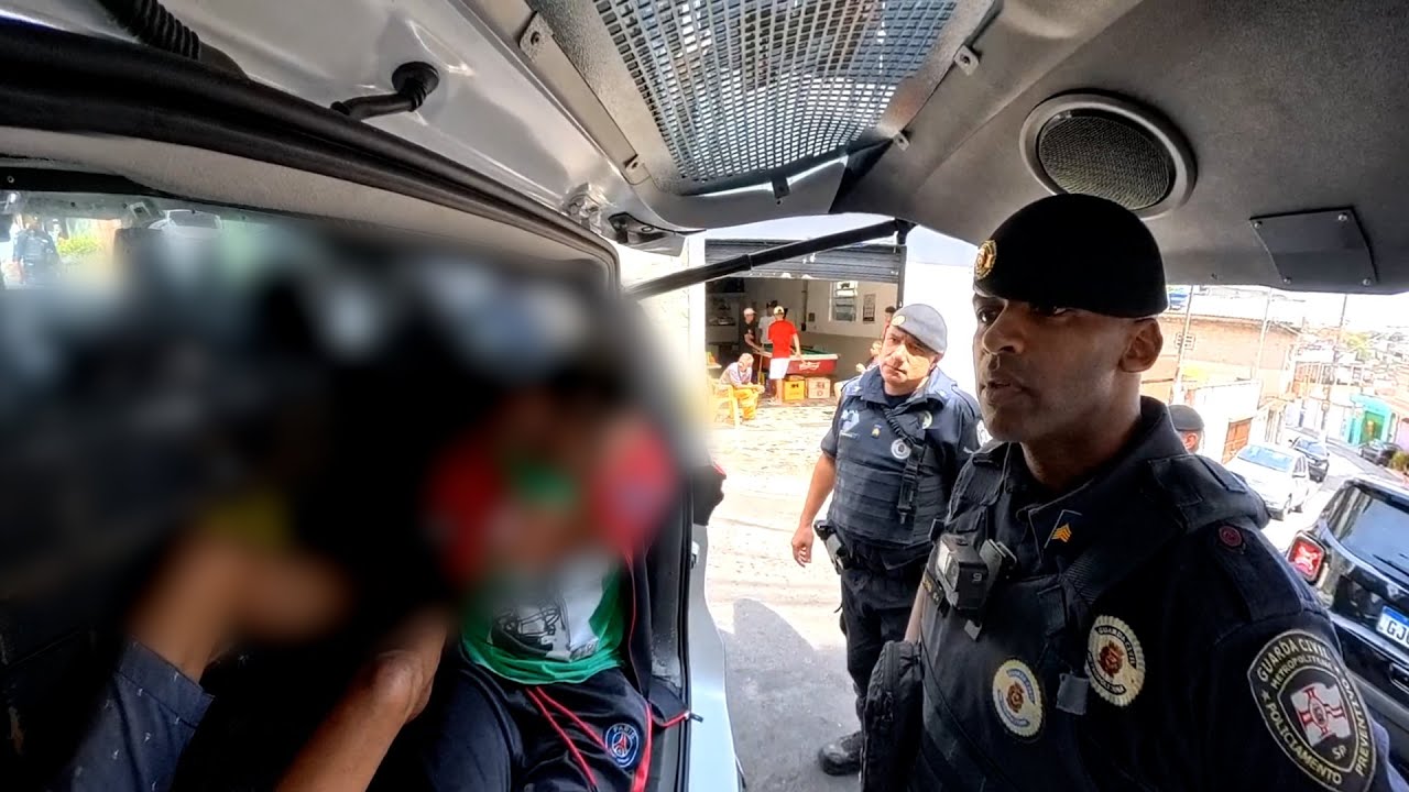 Com a droga na mão, trio insiste na mentira diante da IOPE - Diretor Elias Junior