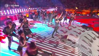 &quot;We Will Rock You&quot; - Ensemble des Musicals on ZDF-Wetten-Dass 2013