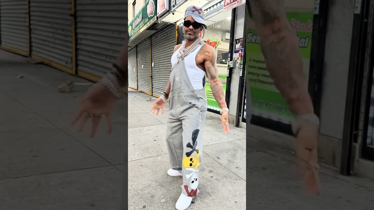 Jim Jones doing the Harlem Shake🔥