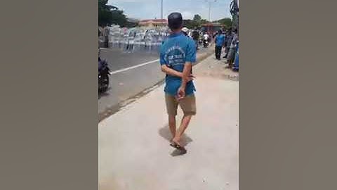 Biểu Tình Ngày 11/06 Ở Phan Rí - Đặc Khu 99 Năm - Đừng Để Lòng Yêu Nước Bị Lợi Dụng