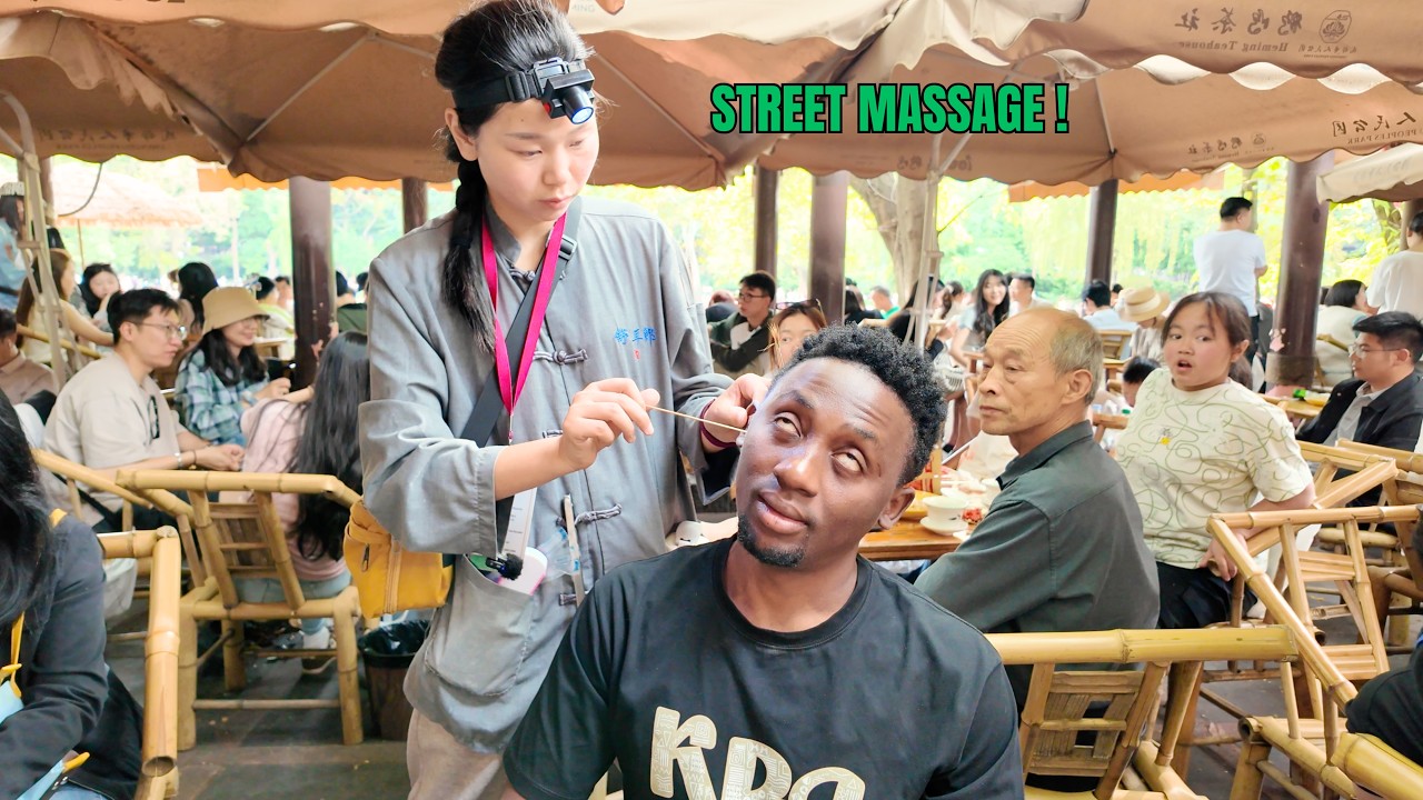 $10 Chinese Street Massage & Ear Picking Made Me See STARS 💫😵‍💫 - YouTube