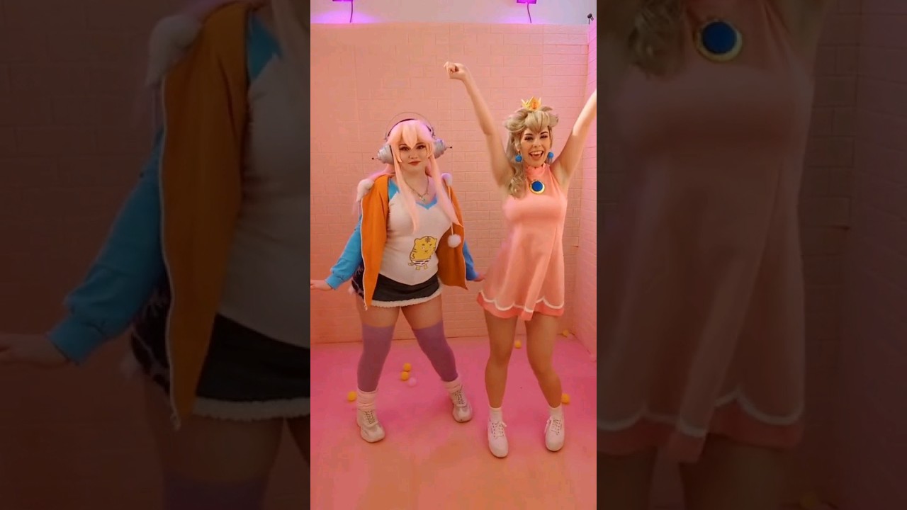 Princess Peach mario super sonic cosplay cute funny meme #cosplay #mario #princesspeach #sonico