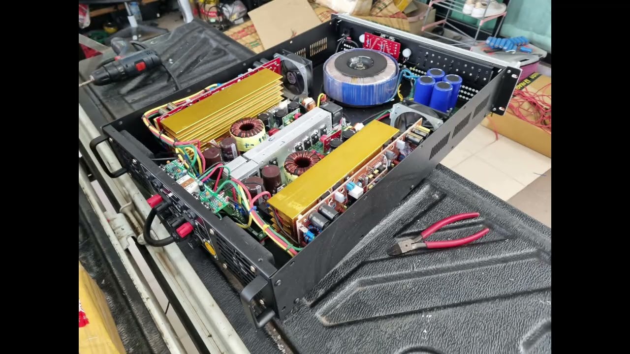 เพาเวอร์แอมป์ยอดนิยมเป็นเพาเวอร์แอมป์ประกอบ