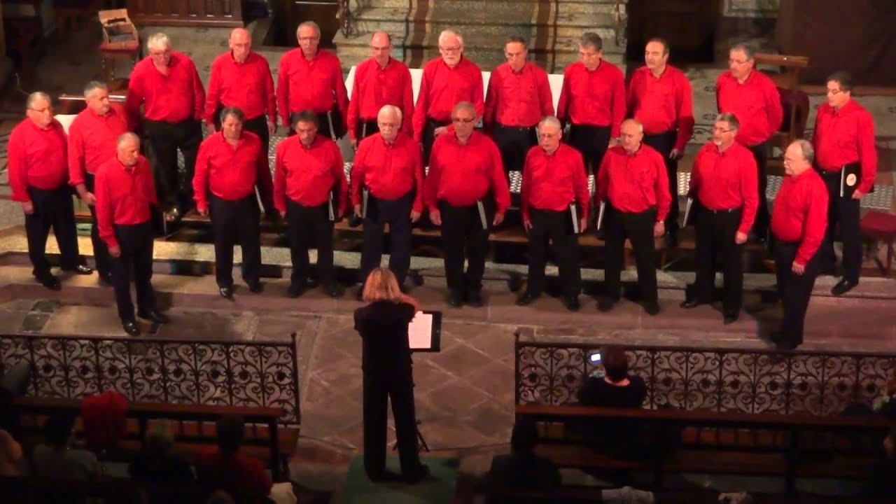 Chants basques à l'église de Cambo-les-bains (64)...
