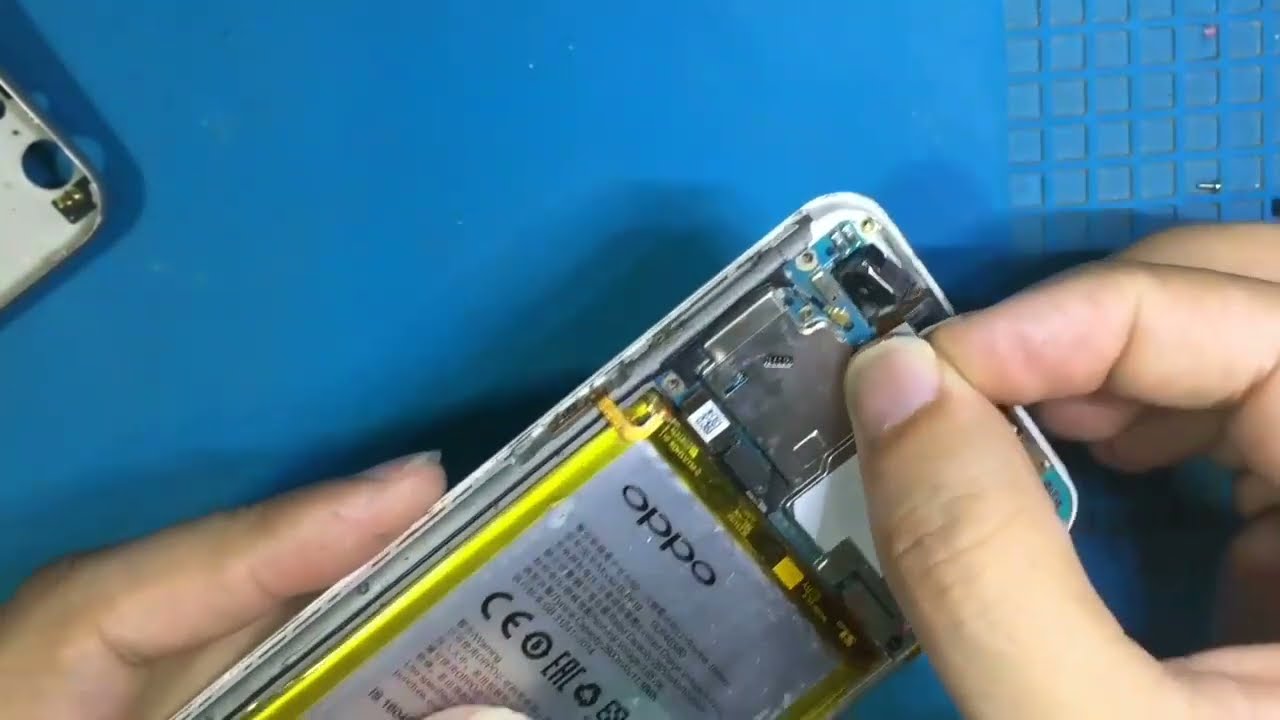 Lentille Caméra Arrière Pour Oppo A57 (CPH2387) - Pièce D'origine Démontée - Occasion