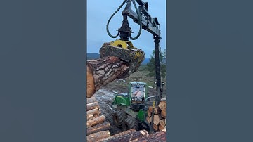 How to see unloading wood to the 1510g forwarder #trending  #forwarder #johndeere #viral #wood #tree