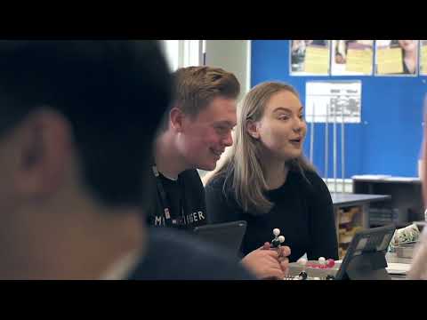City of Portsmouth College Lisesi - Portsmouth videosu 1