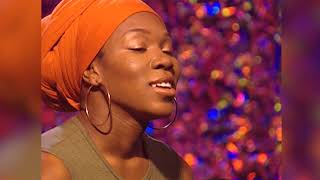 Video thumbnail of "India.Arie "Video" LAUNCH exclusive live performance 2002"