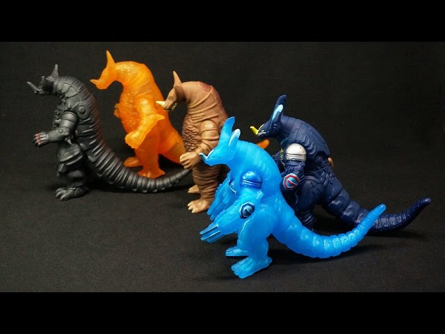 ウルトラ怪獣500 ウルトラ怪獣X ノーマル＆限定ソフビ ゴモラ