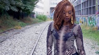 Atheena Feat Soul Bang's - Amis (Official Music Video)