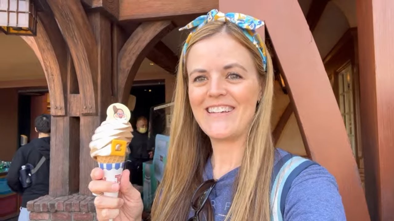 Trying New 50th Treats at the Magic Kingdom - Walt Disney World 2022