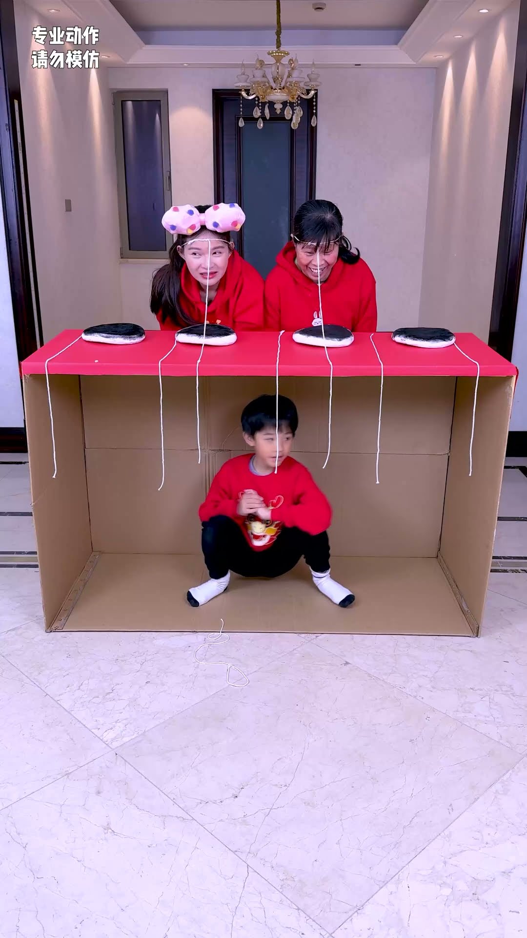 Pull The Rope Challenge, See Who Is The Most Unlucky?#Funnyfamily #Partygames #Challenge #Funny