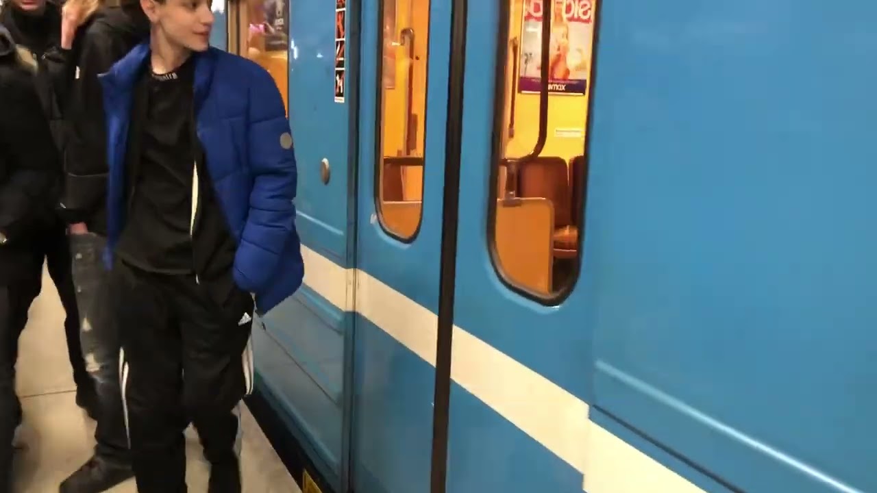 C14 Tunnelbana lämnar 🔴 Liljeholmen ur trafik för alltid. Filmat med @Mr.C10-