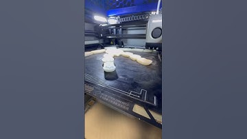 Sloth printed on the @BambuLab  X1C with @Polymaker Glow in the Dark PLA PART 3