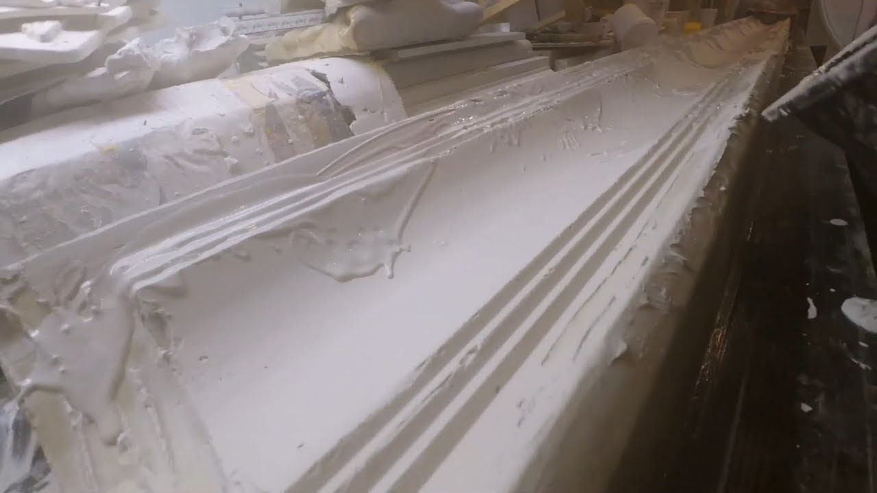 Making Coving Gypsum Plaster Of Paris Molding Cornice Handmade