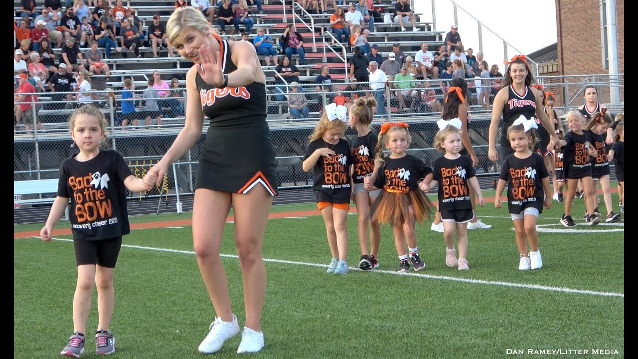 LM Extras: The Waverly Cheerleaders cheekleaders benefit