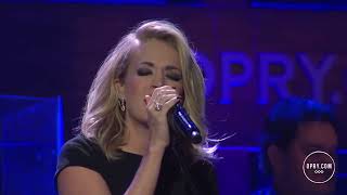 Carrie Underwood - Heartbeat (Live)
