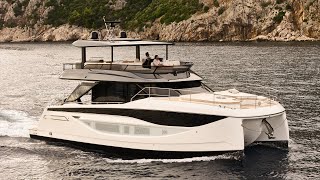 Prestige M7 multihull motoryacht