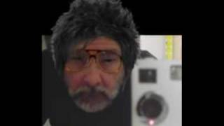 Willie Waits For Photo Of Alien