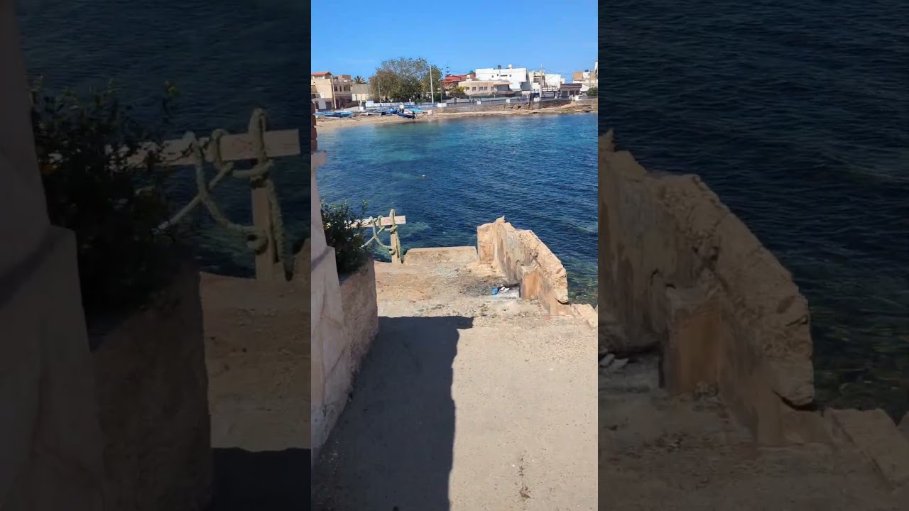 الأستاذ حمياني للفيزياء يقفز في البحر في فصل الشتاء 😱