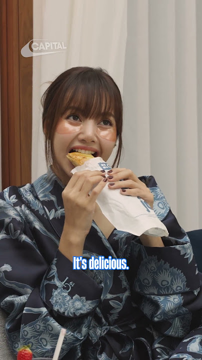 Lisa tries an ICONIC British delicacy | Capital