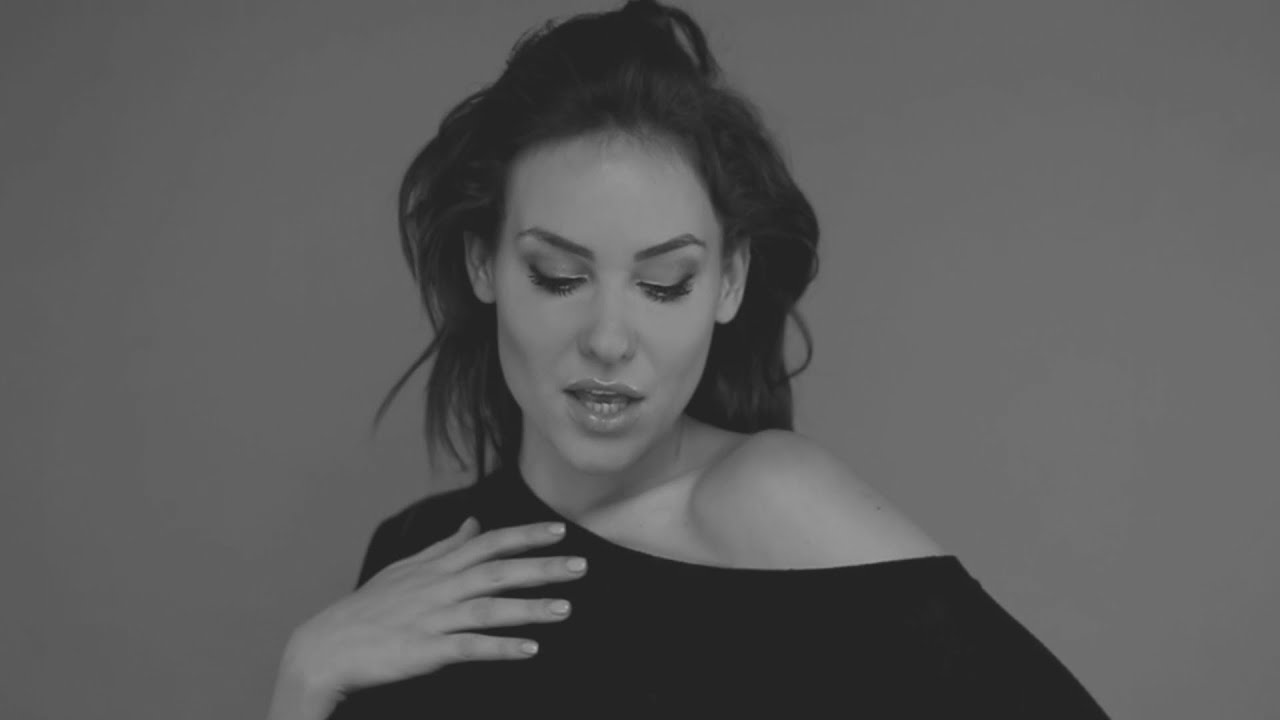 Tonton Mongoose feat. Mira - We Are Young (Official music video) di YouTube Tonton Mongoose feat. Mira - We Are Young (Official music video) di YouTube