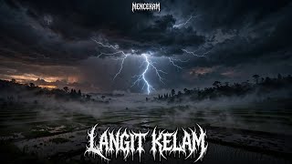 Download lagu Di bawah langit kelam