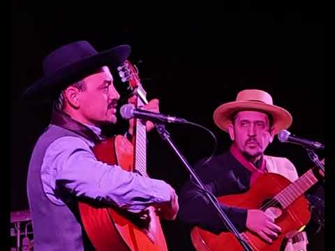 David Tokar y Leonardo Silva. Payada en el prado.