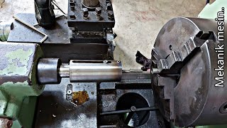 A tool for lathes to speed up the manufacture of deep threads
