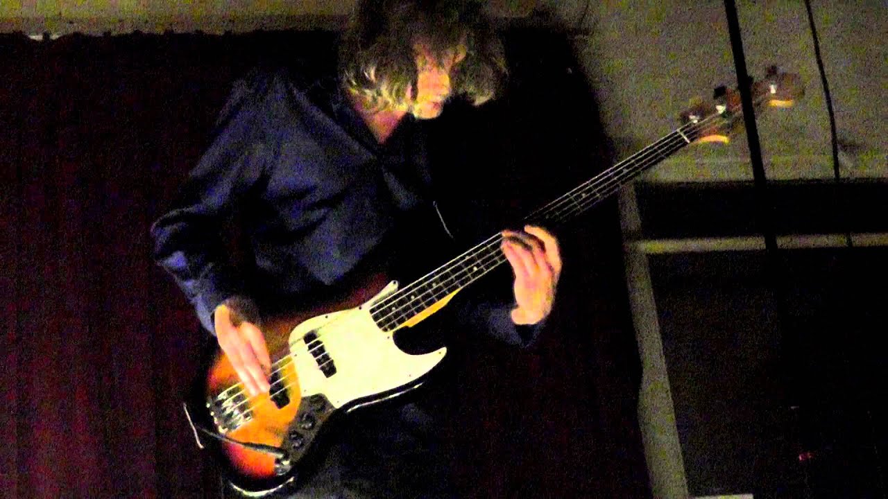 Boris Oud Full Bass & Sampler Solo Show Broodje Visgraat Dordrecht