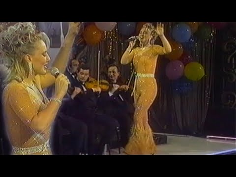 Lepa Brena - Sve mi dobro ide osim ljubavi - Novogodisnji Grand Show - (Tv Pink 1999)