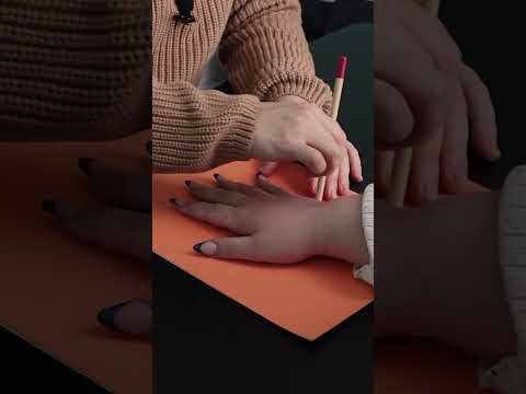 @siestawithsarahasmr with the ✋ asmr #asmrroleplay #asmrrealperson #asmrforsleep