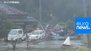 Typhoon Hagibis batters Japan with high winds and heavy rain Typhoon Hagibis batters Japan with high winds and heavy rain