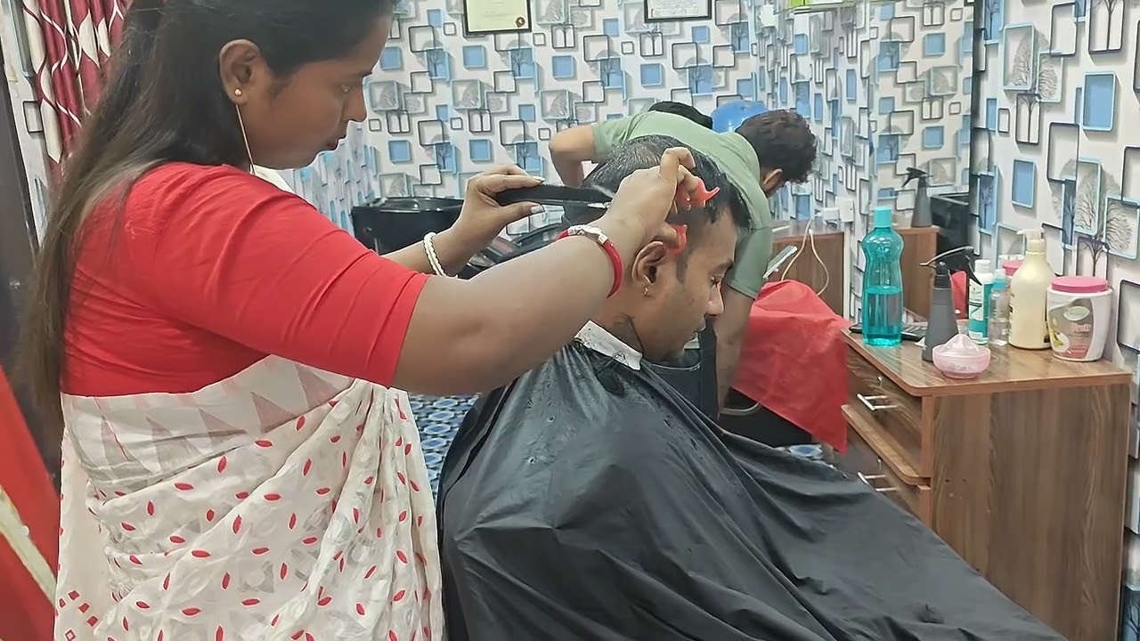 Normal Haircut For Men | Get Your UNIQUE Family Salon Haircut Experience 💯