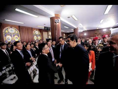 Maduro se reúne con empresarios que participarán en Feria Internacional de Shangái