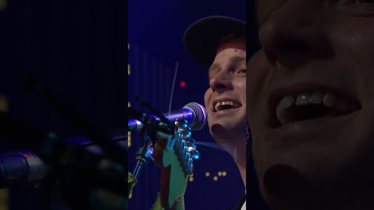 Mac DeMarco – For the First Time (Dreamy Live Performance You’ll Replay Forever 🌙🎸)