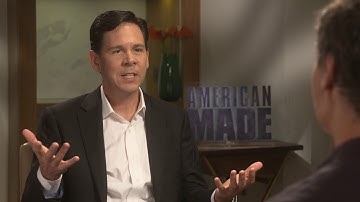 AMERICAN MADE Director Doug Liman with Scott Carty