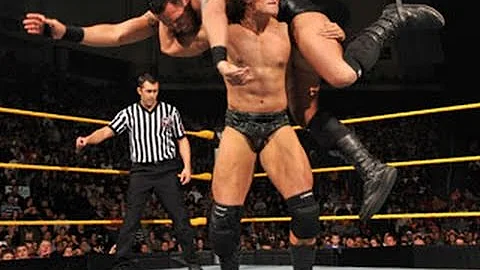 WWE NXT: Bryan & Bateman vs. Alberto Del Rio & Con...