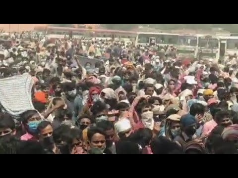 Thousands of migrant workers gather at Ramlila Ground Ghaziabad for ...