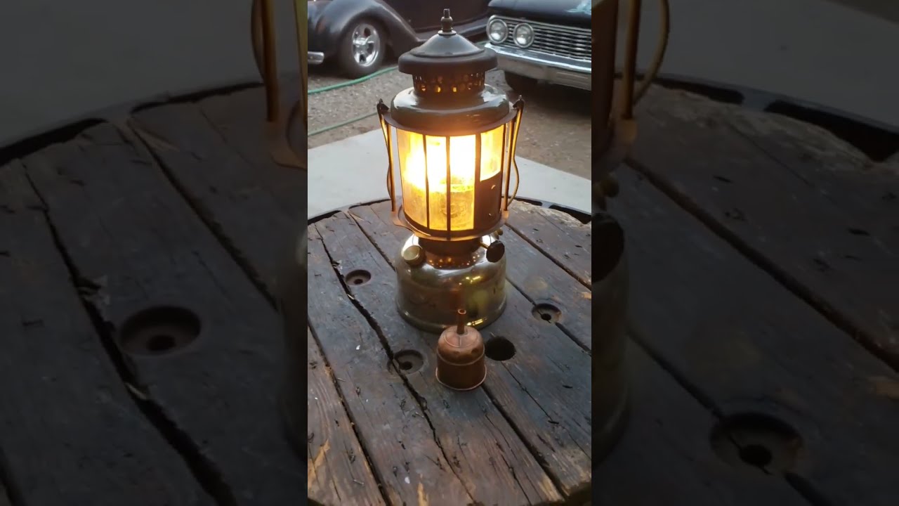 Coleman Season's Lantern 2015 限定版 1 pcs Custom Coleman® 4D LED Camp Lantern (Q269822) - Lanterns