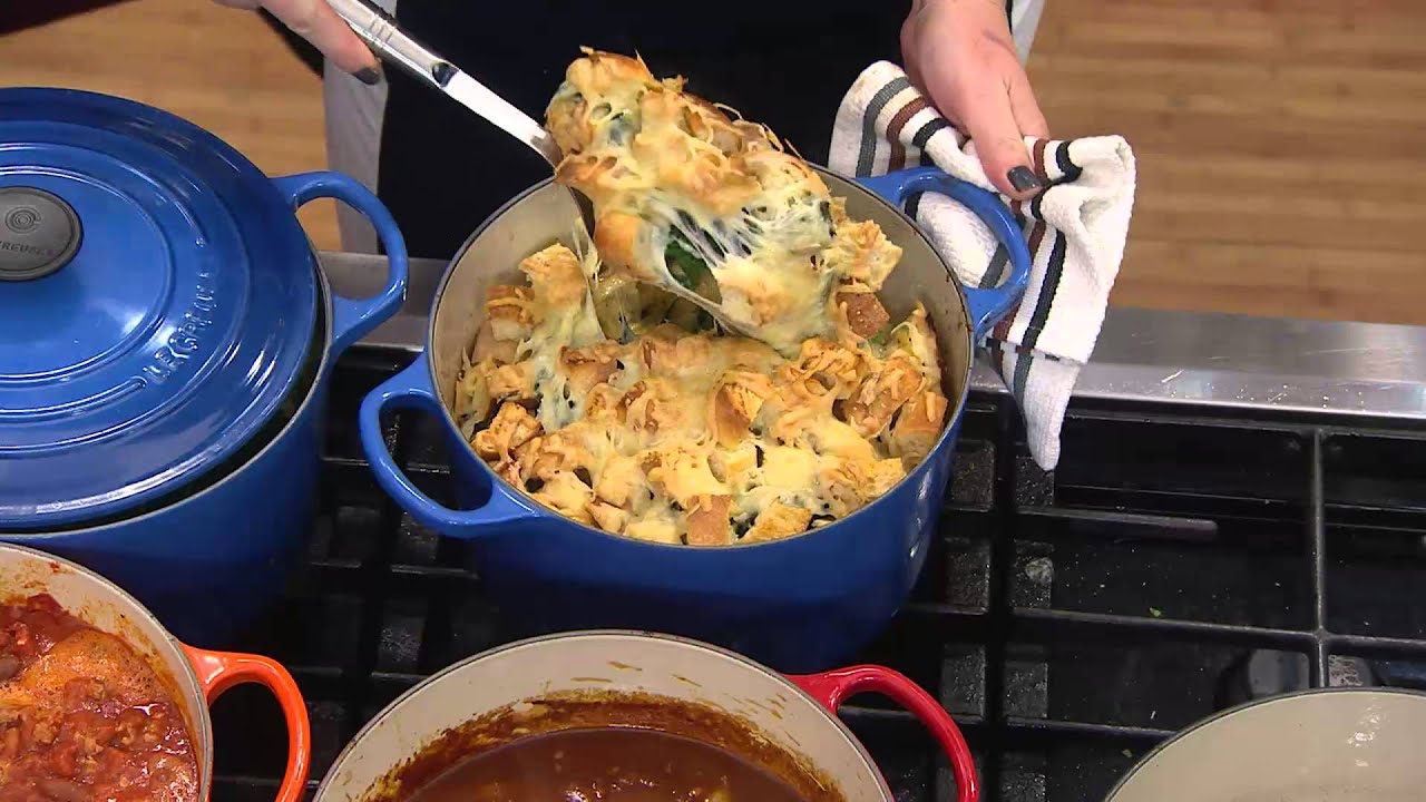 Le Creuset 5.25 qt Round Deep FrenchOven with Cookbook & Spatula with