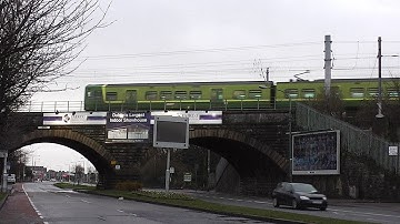 8510 Class DART Train - Clontarf Road Bridge